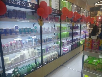 小資生活一站式連鎖 開啟化妝品品牌與服裝銷售新篇章